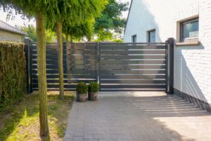 Porte pivotante en Aluminium ALZEBRA Kopal